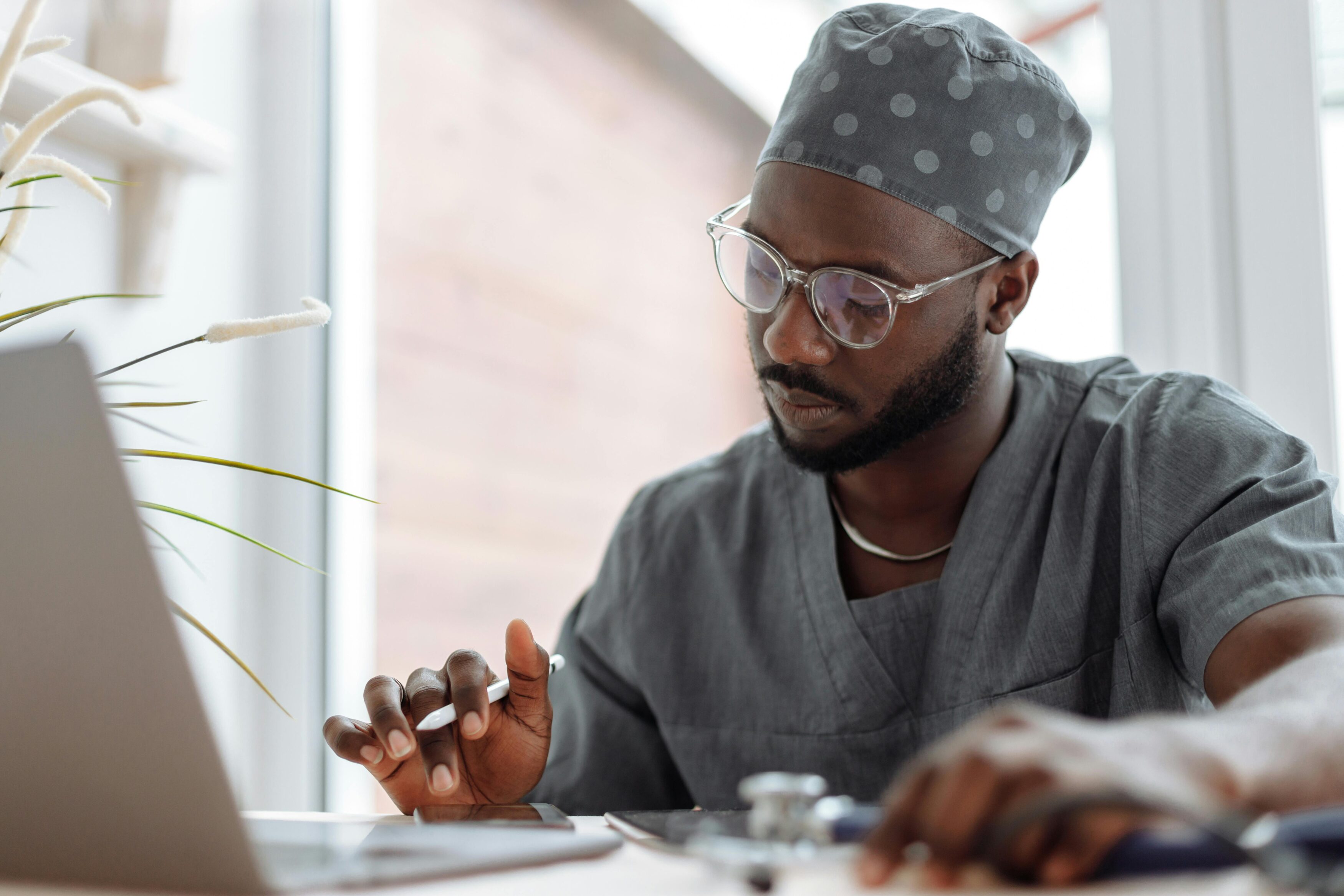 Medical Website Templates vs Custom How to Choose Nopio World