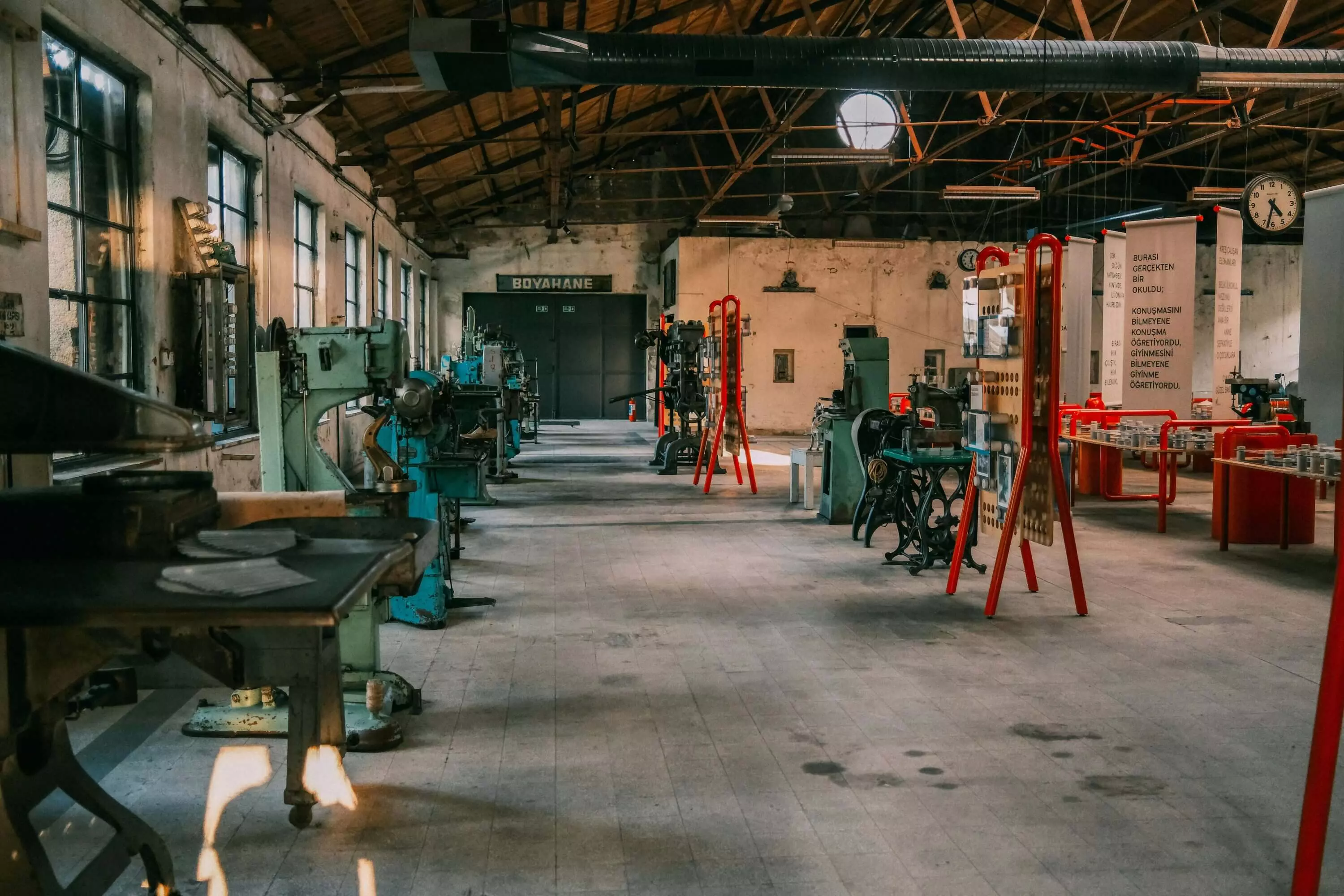 b2b seo: factory interior
