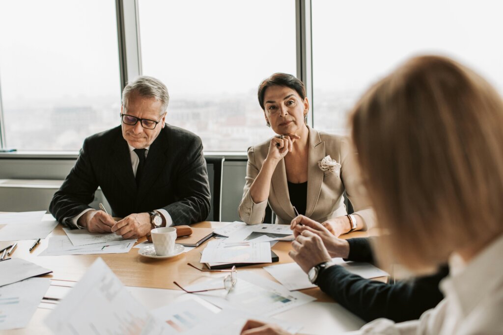 b2b website design: business meeting
