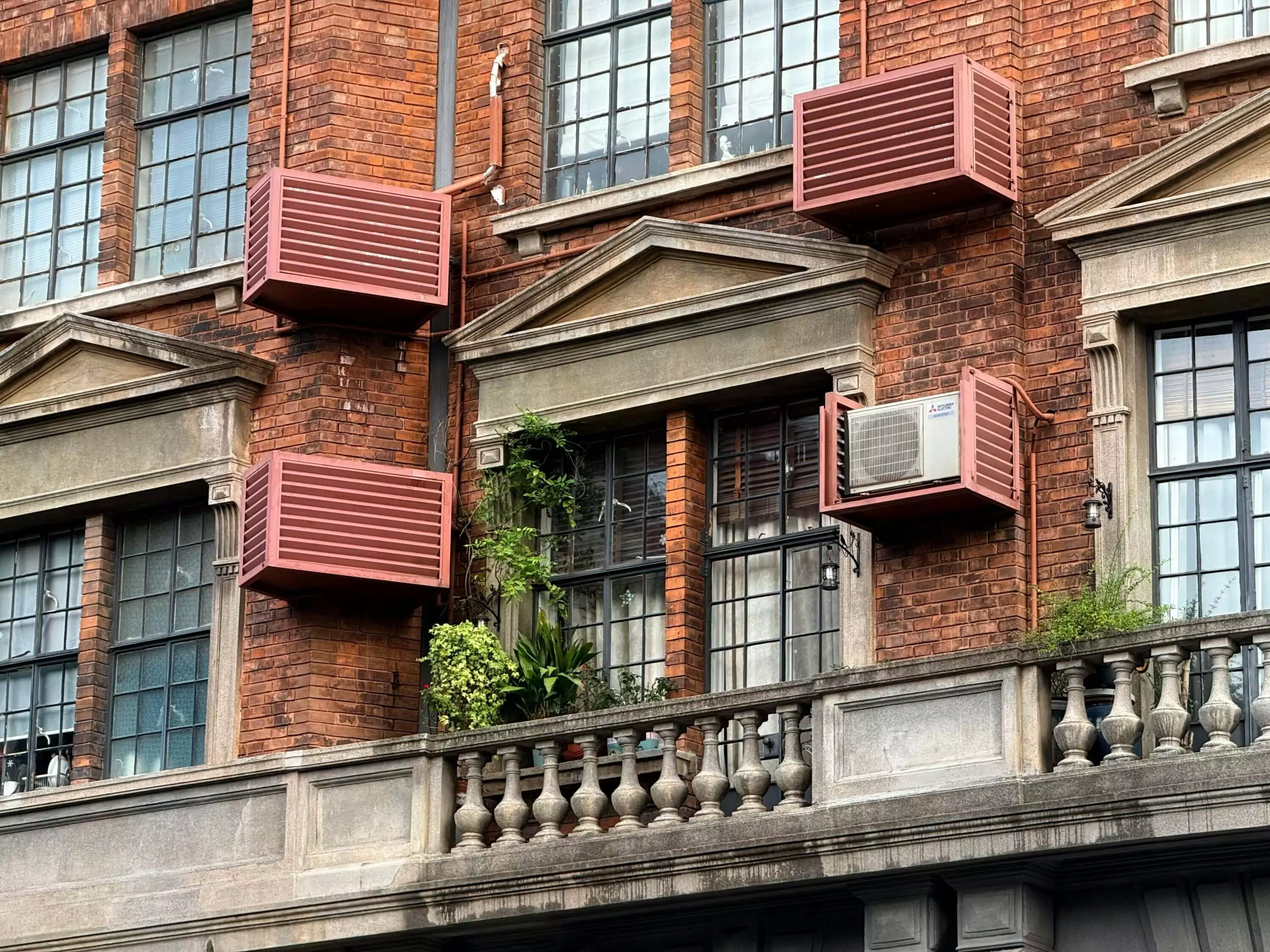 hvac marketing: concealed air con units
